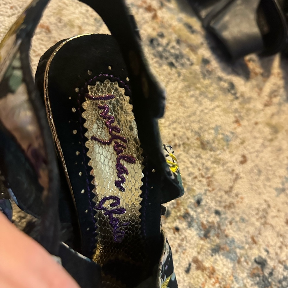 Colorful Silk Peep Toe Rattan Wedge Sandals - Picture 5 of 5